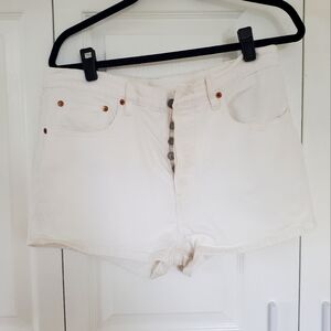 Levi's White Denim Shorts size L